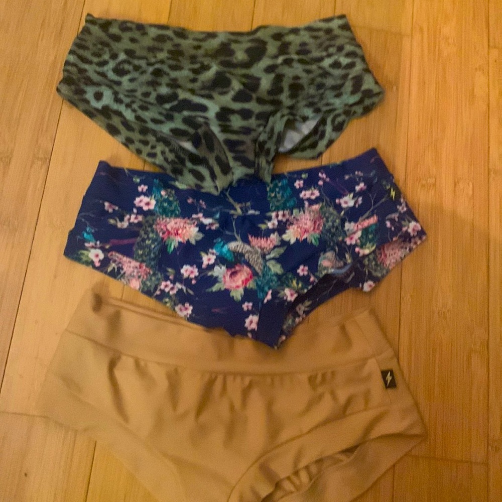Hot yoga shorts